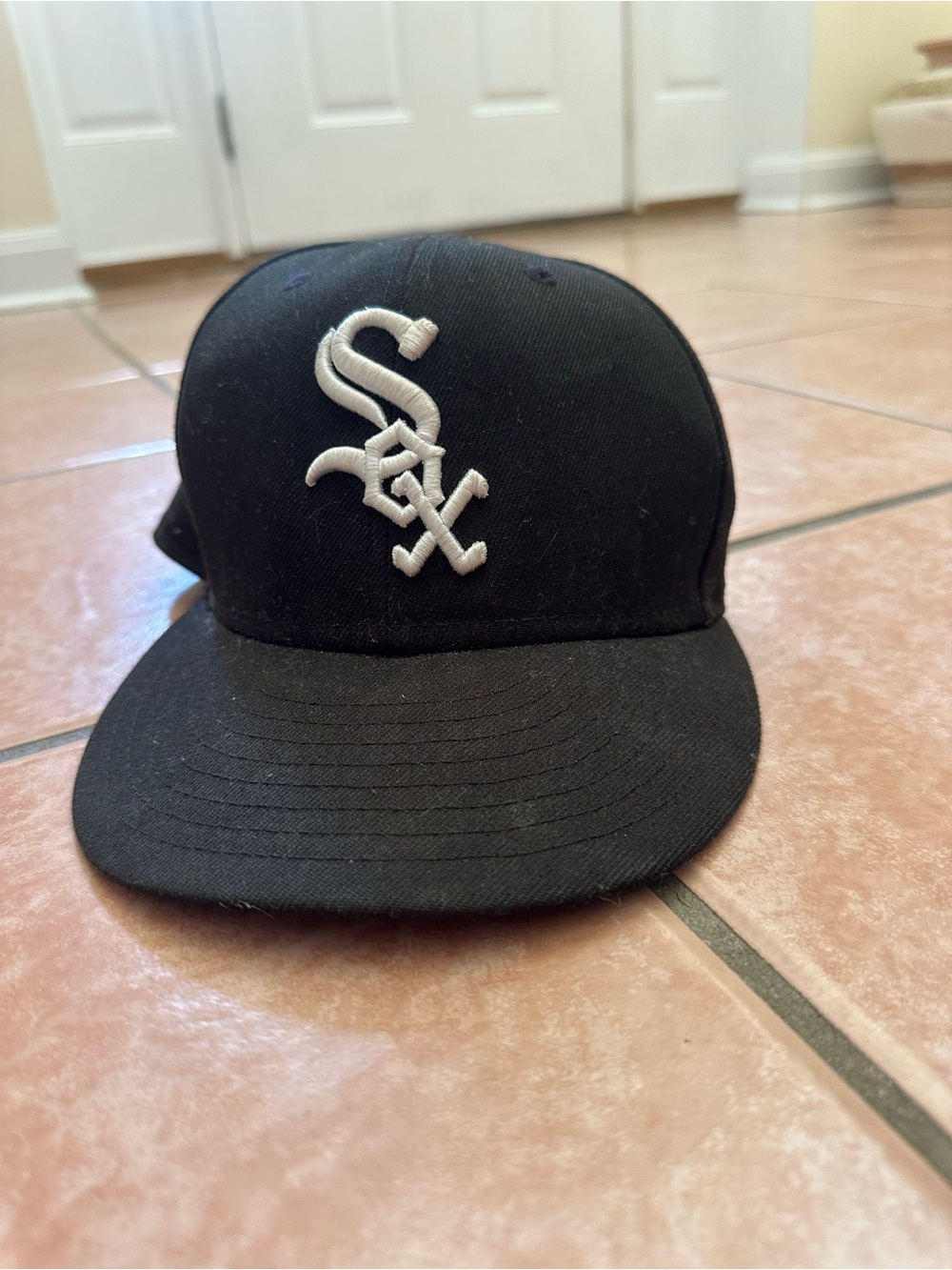 Chicago White Sox Black Fitted Baseball Cap